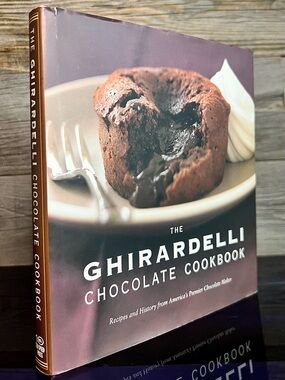 Ghirardelli Chocolate Recipes Cookbook, America’s Premier Chocolate Maker✨